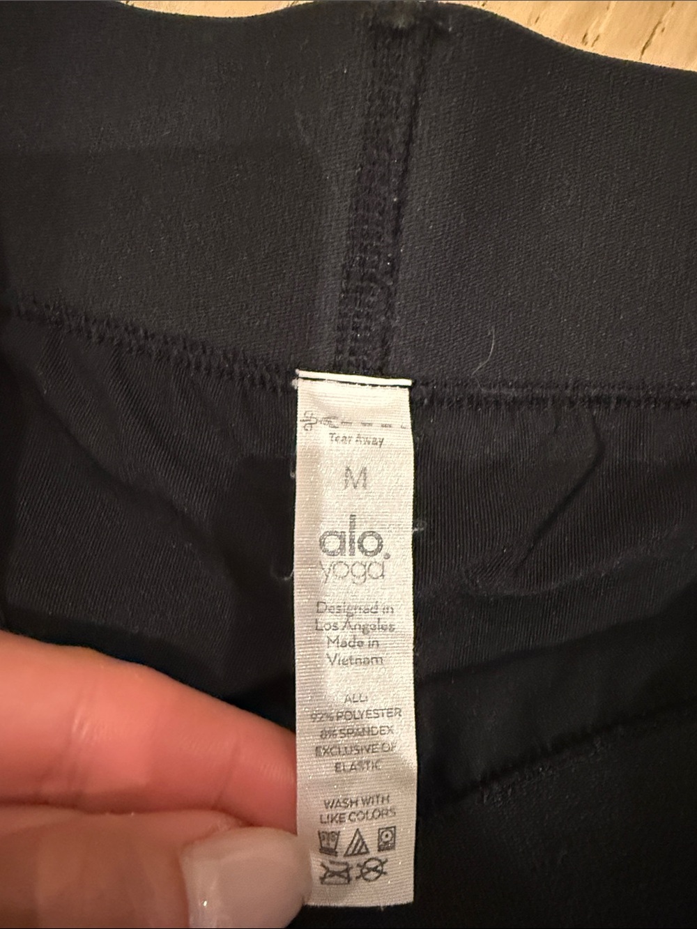ALO Yoga Black Pleated tennis Skirt - Picture 2 of 4